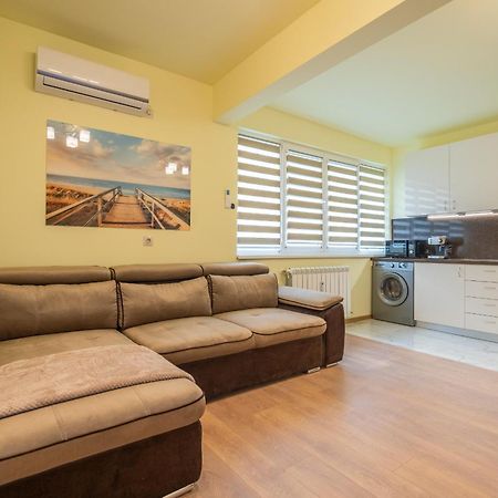 Top Location Central New & Spacious 3 Bdr Apt Medical Academy Софія Екстер'єр фото