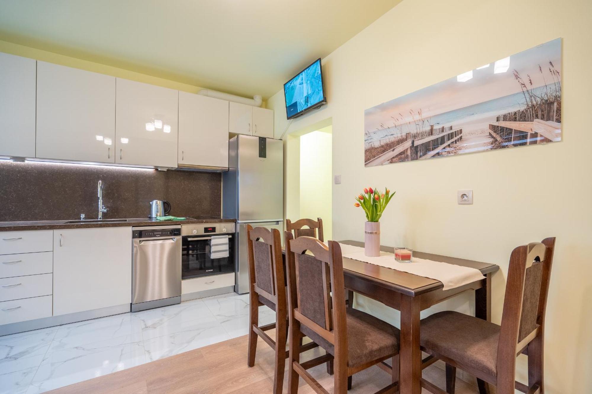 Top Location Central New & Spacious 3 Bdr Apt Medical Academy Софія Екстер'єр фото