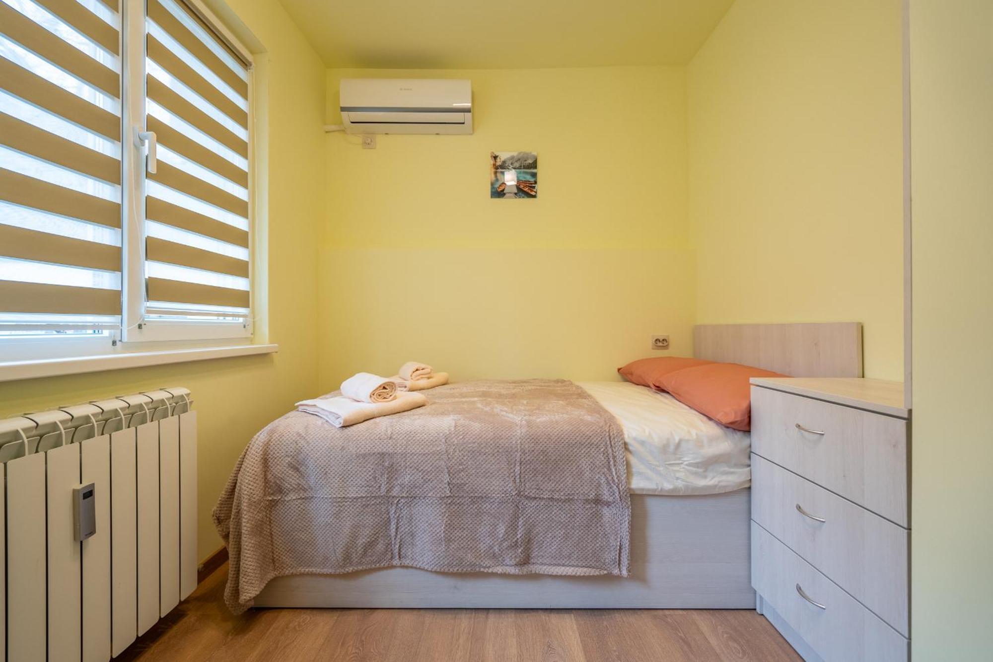Top Location Central New & Spacious 3 Bdr Apt Medical Academy Софія Екстер'єр фото